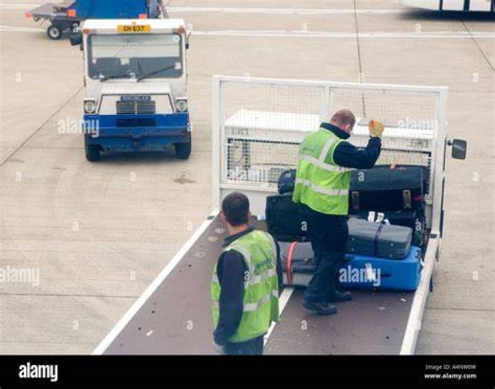 Baggage handlers at London's Heathrow Airport had been due to strike for 72 hours from Friday