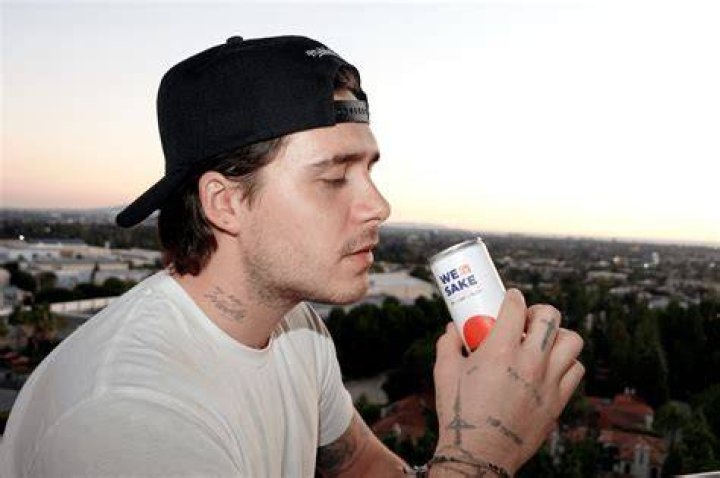 brooklyn beckham wesake