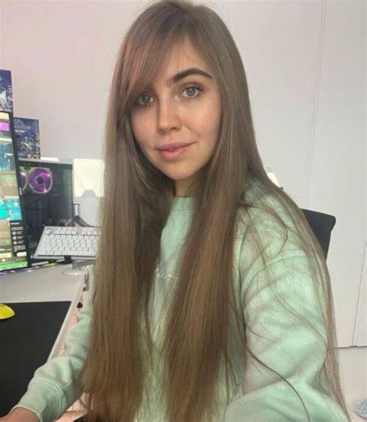 Danucd – Twitch Streamer, Music Producer | How Tall is She?  Wiki, Age, Height, Net Worth, Relationship, Ethnicity, Career