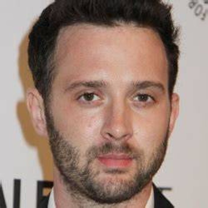 Eddie Kaye Thomas Height