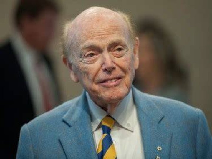 jim pattison financial success jim pattison financial success