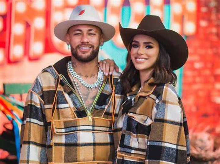 Neymar ex-girlfriend