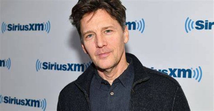 You May Recognize Mr. Fitzpatrick on 'Good Girls' From This Very Popular Flick